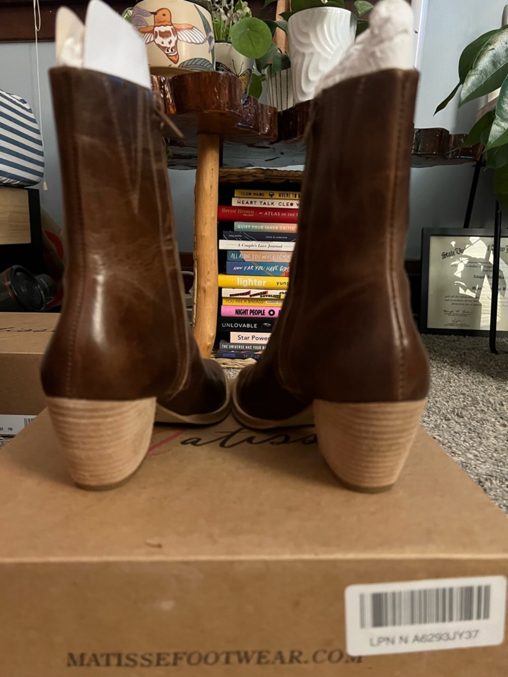 NWT Matisse Caty Rustic Brown Leather Pointed Ankle Bootie Size 7 - Picture 11 of 13